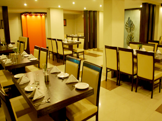 Softel Plaza Hotel Dehradun Restaurant