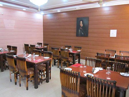 Motel Lalit Palace Dehradun Restaurant
